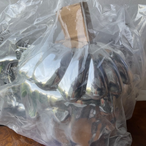 Disney APPLE PURPLE METTALIC   EVIL HAG  SIPPER MUG 100TH ANNAVERSARY  2023 - Picture 3 of 3